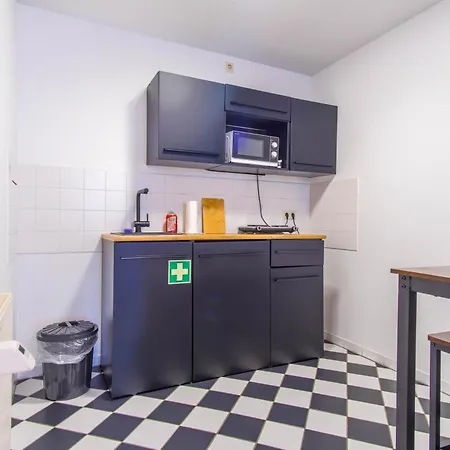 Ideal Fuer Familien Und Monteure, Zentral, Gemuetlich, Mit Fernseher Apartment Bad Durrenberg