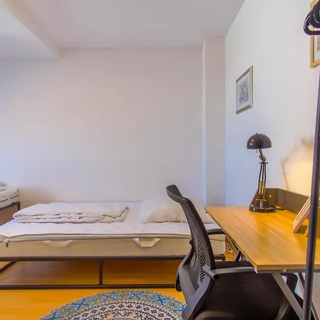 Ideal Fuer Familien Und Monteure, Zentral, Gemuetlich, Mit Fernseher Apartment *