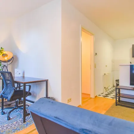 Ideal Fuer Familien Und Monteure, Zentral, Gemuetlich, Mit Fernseher *